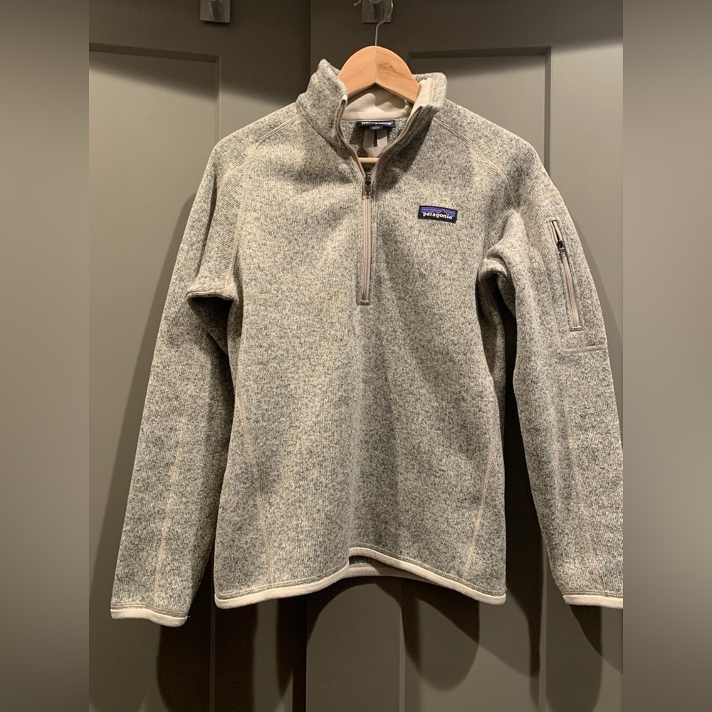 Patagonia 1/4 zip better sweater. Size women’s small. Worn twice. Like new.